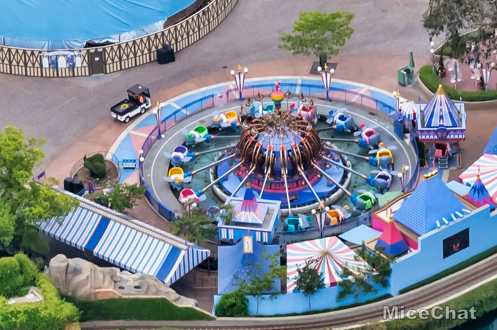 , Disneyland Update – It’s Beginning to Look a Lot Like Progress