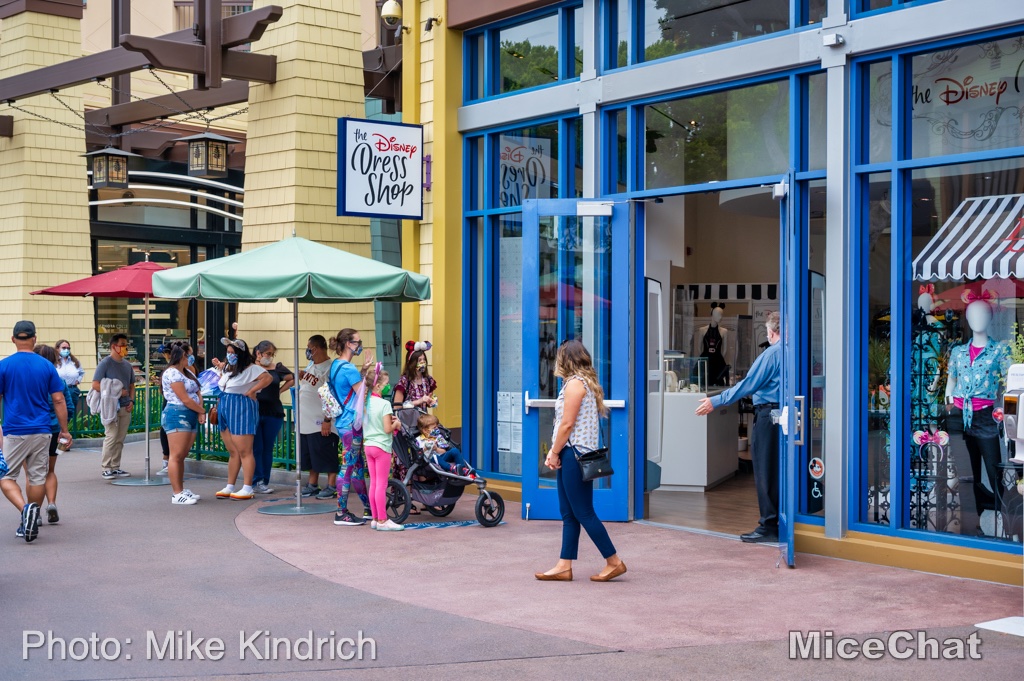 , Disneyland Update – Popping In and Bugging Out