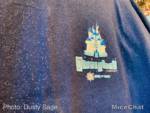 Disneyland-World-Of-Disney-Disneyland-65-spirit-jersey-closeup-sparkle-micechat