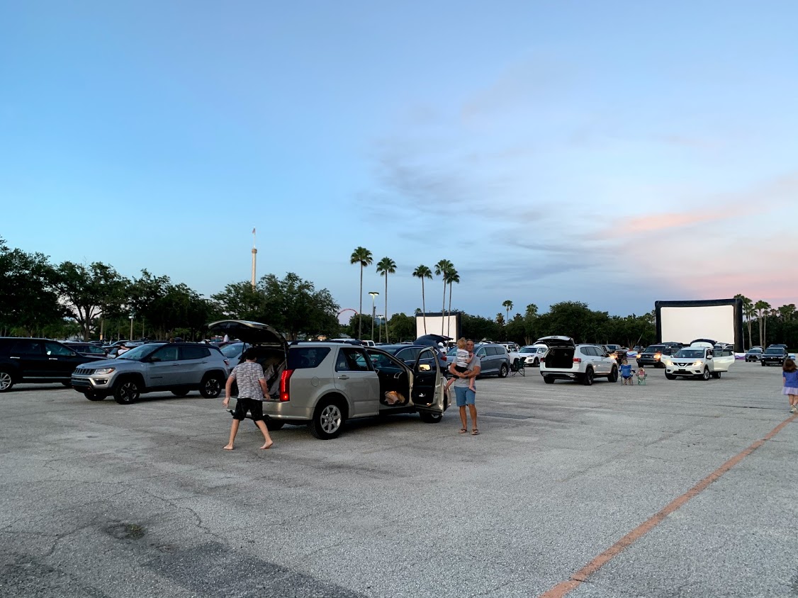, SeaWorld Adds Nighttime Shows, Flicks & Fireworks