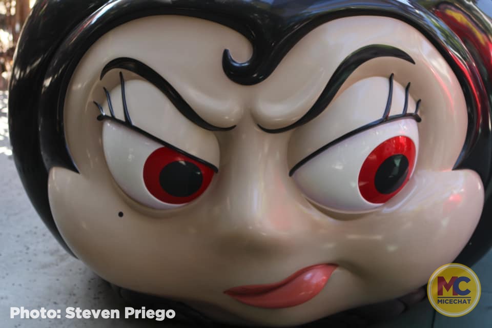 , Disneyland Update – Popping In and Bugging Out