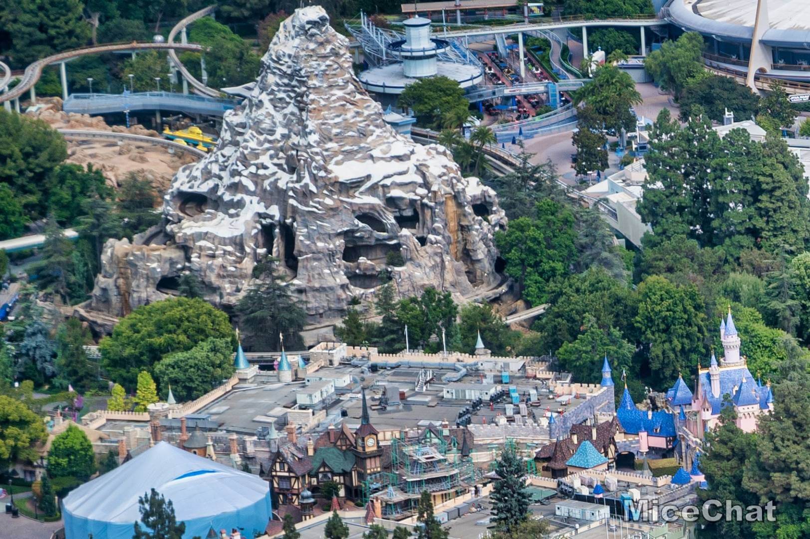 , Disneyland Update! Opportunity Knocks For Disneyland