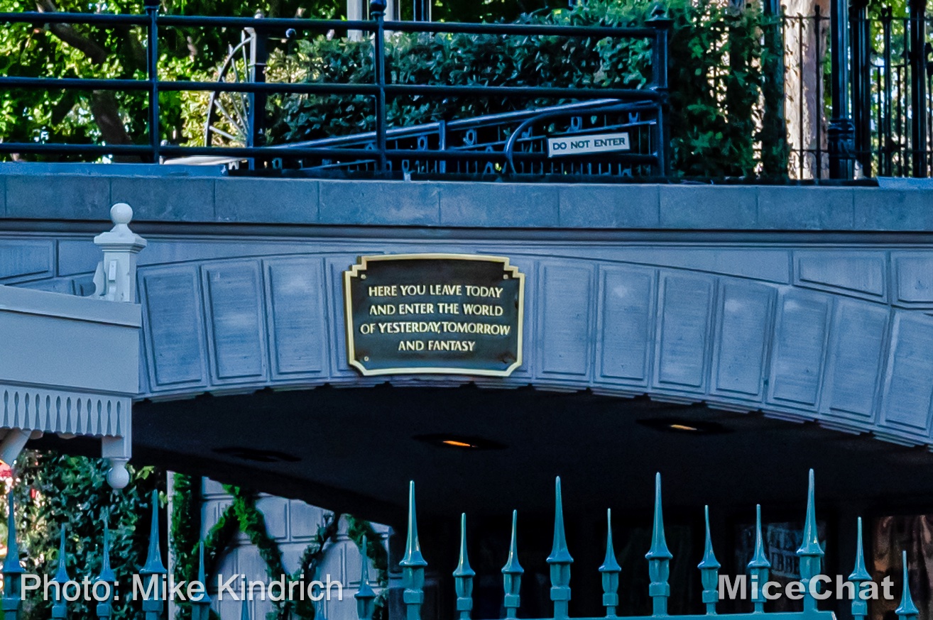 , Disneyland Update &#8211; It&#8217;s a Small Holiday After All