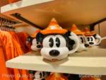 Disneyland-Halloween-World of Disney minnie mug shelf-micechat