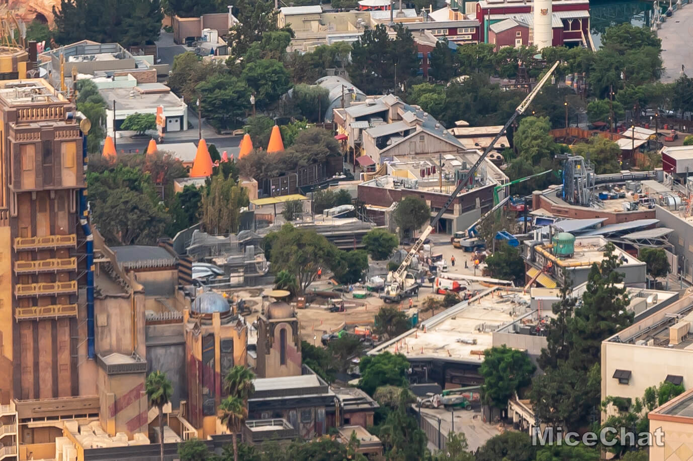 , Disneyland Update &#8211; Spooky Skies Over An Empty Kingdom