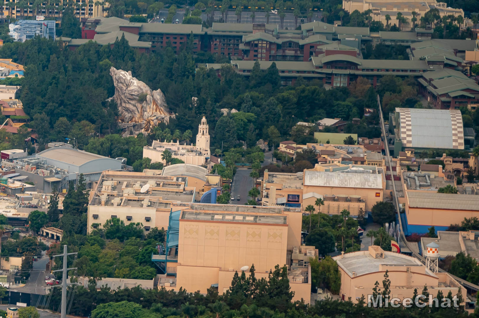 , Disneyland Update – Spooky Skies Over An Empty Kingdom