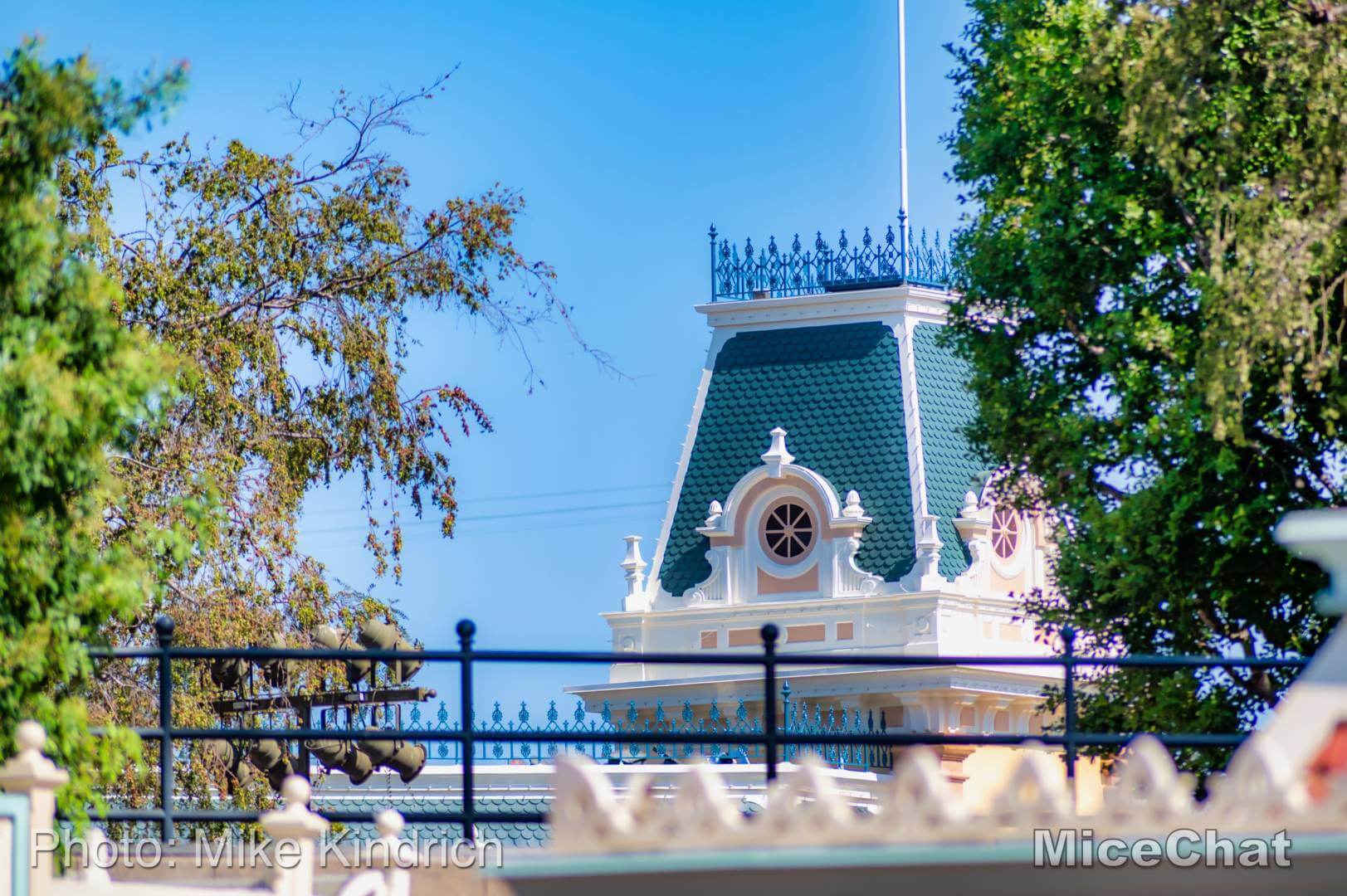 , Disneyland Update: Don’t Count on Christmas