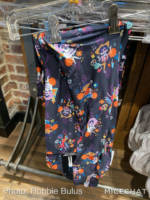 Downtown-Disney-world-of-disney-coco-leggings