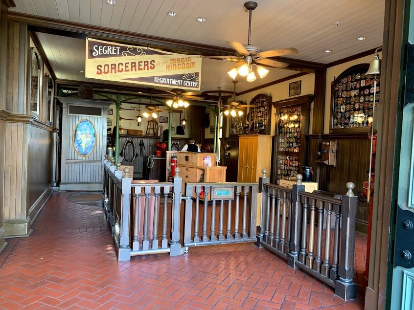 , Sorcerers of the Magic Kingdom Makes YOU a Disney Hero