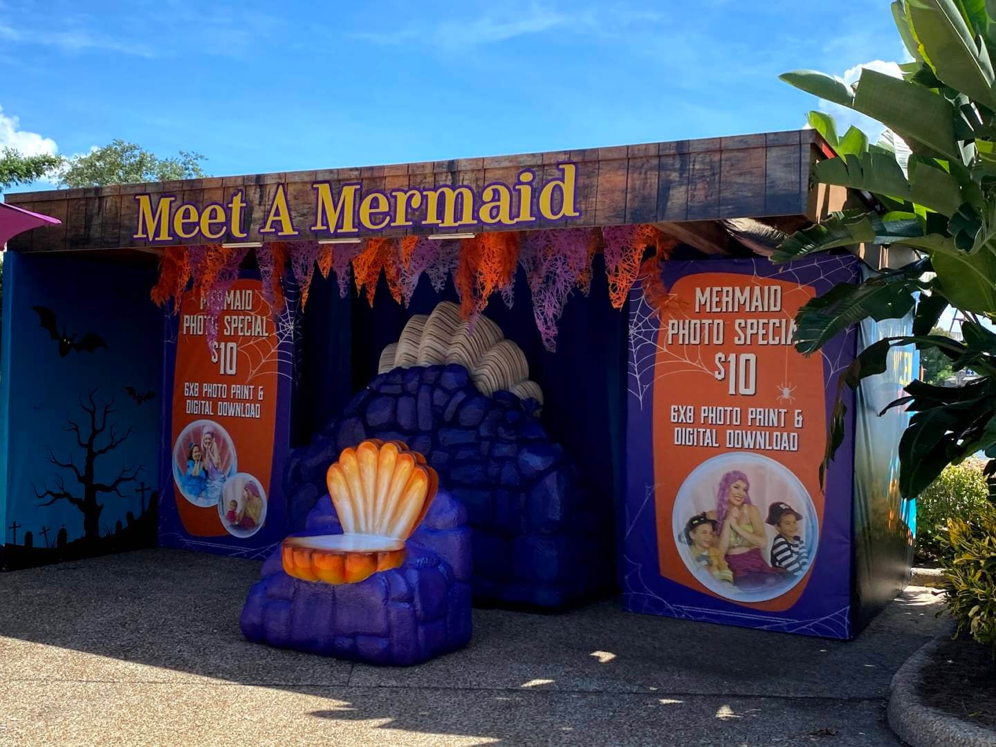 , SeaWorld Orlando Halloween Spooktacular a Trick and a Treat