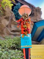 Knotts Fall-O-WeenBoardwalk safety sign 1-micechat