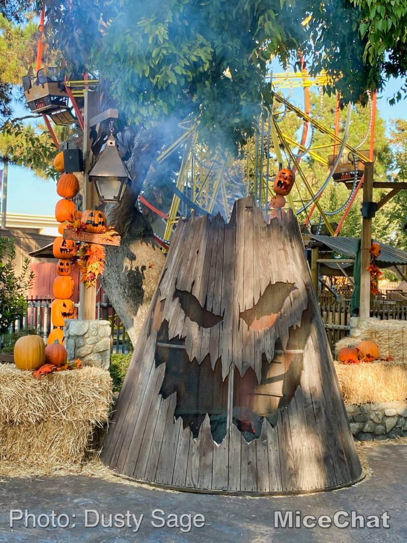 , Knott&#8217;s Taste of Fall-O-Ween Is the Perfect Halloween Treat