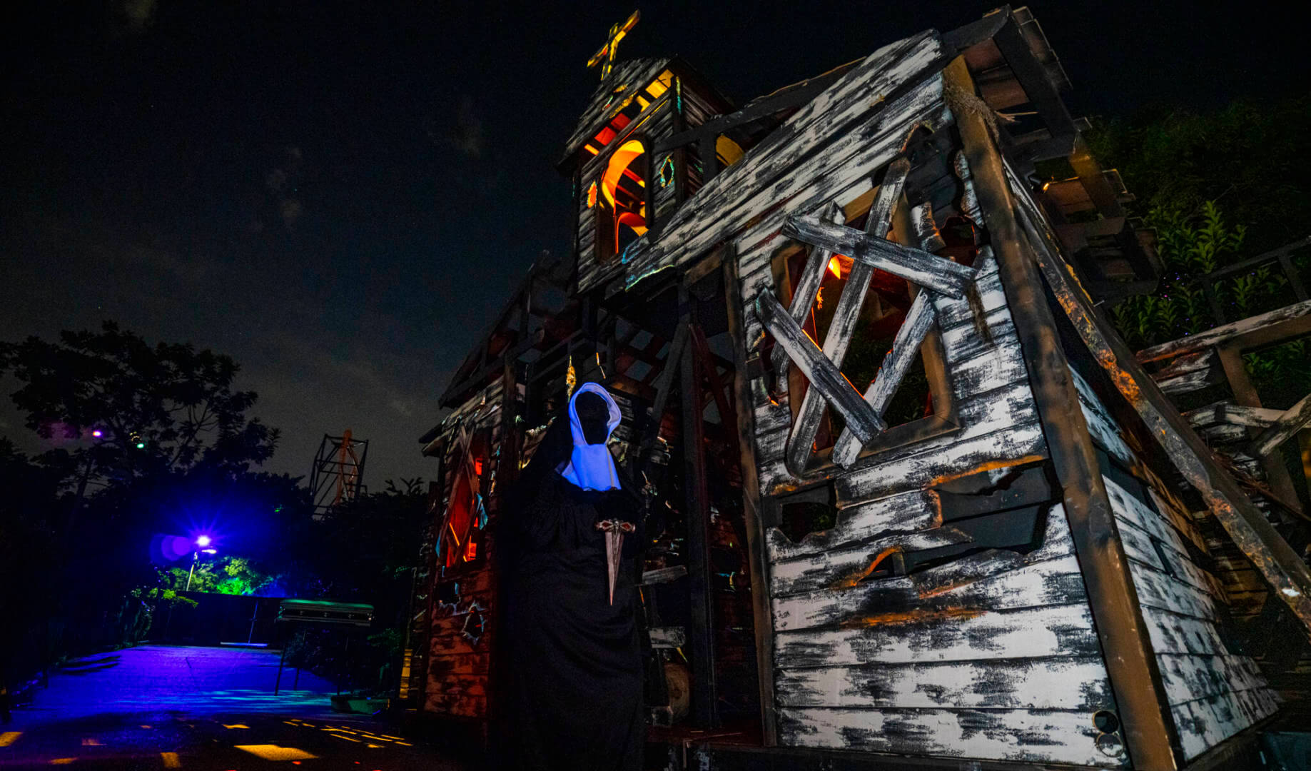 , Busch Gardens Tampa Howl-O-Scream to Offer 10 Open-Air Scare Zones