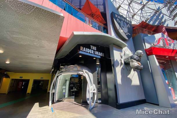 , Universal Hollywood CityWalk &#8211; An Uncrowded Slice of Theme Park Life