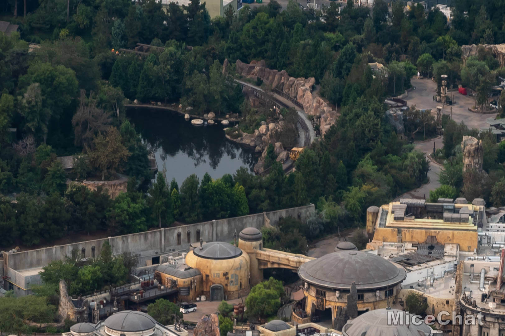 , Disneyland Update – Spooky Skies Over An Empty Kingdom