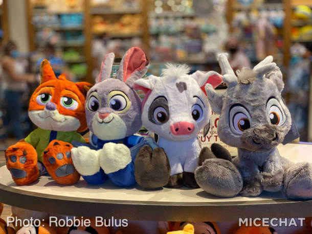 , Disneyland Merchandise Update: Haunted Mansion Minnie, Mugs, and More!