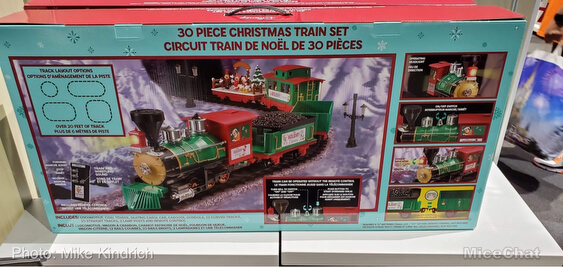 , Disneyland Merchandise Update – Holiday Items Arrive in Downtown Disney Anaheim!