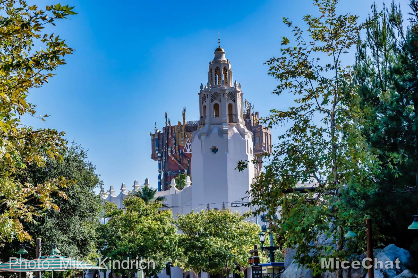 , Disneyland Update – Holiday Hopes and Humbugs