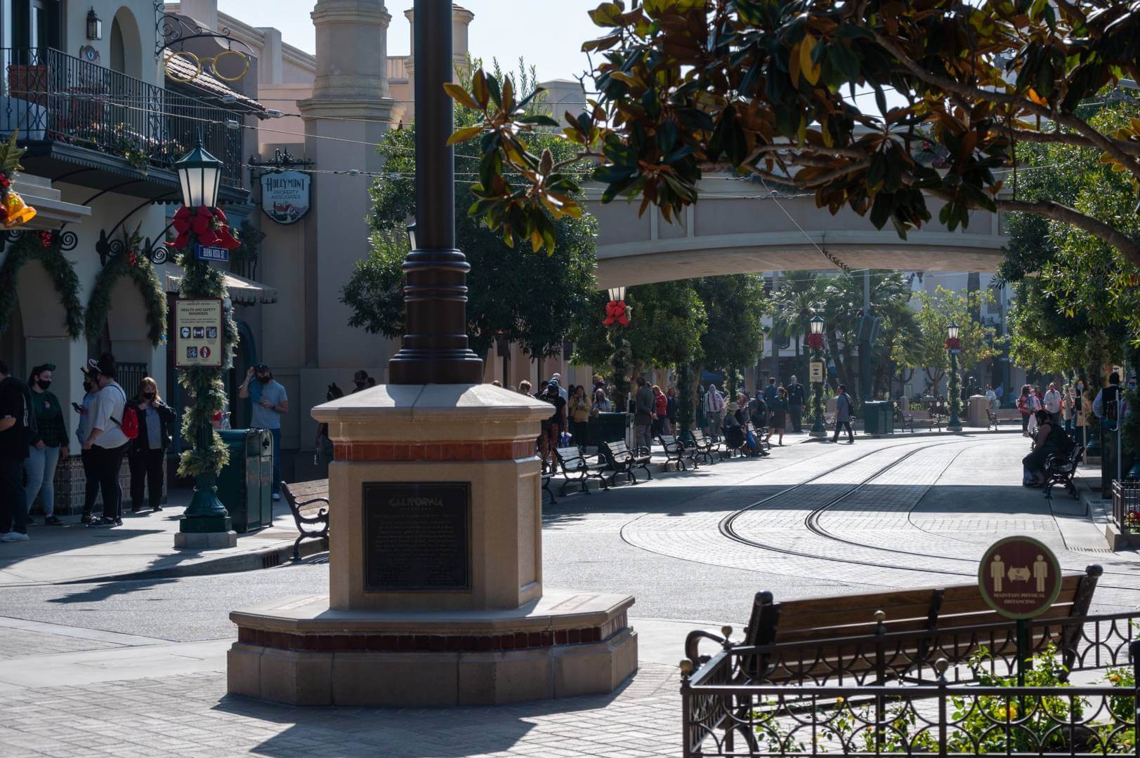 , Disneyland Update – Holiday Hopes and Humbugs