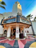 Buena Vista Street Carthay Circle Entry Desk-micechat_sharing
