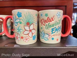 , Disney Merchandise Update: Hula for the Holidays