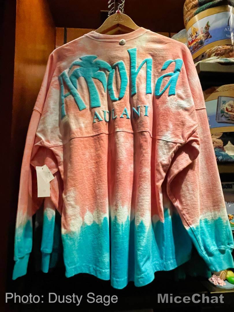 , Disney Merchandise Update: Hula for the Holidays