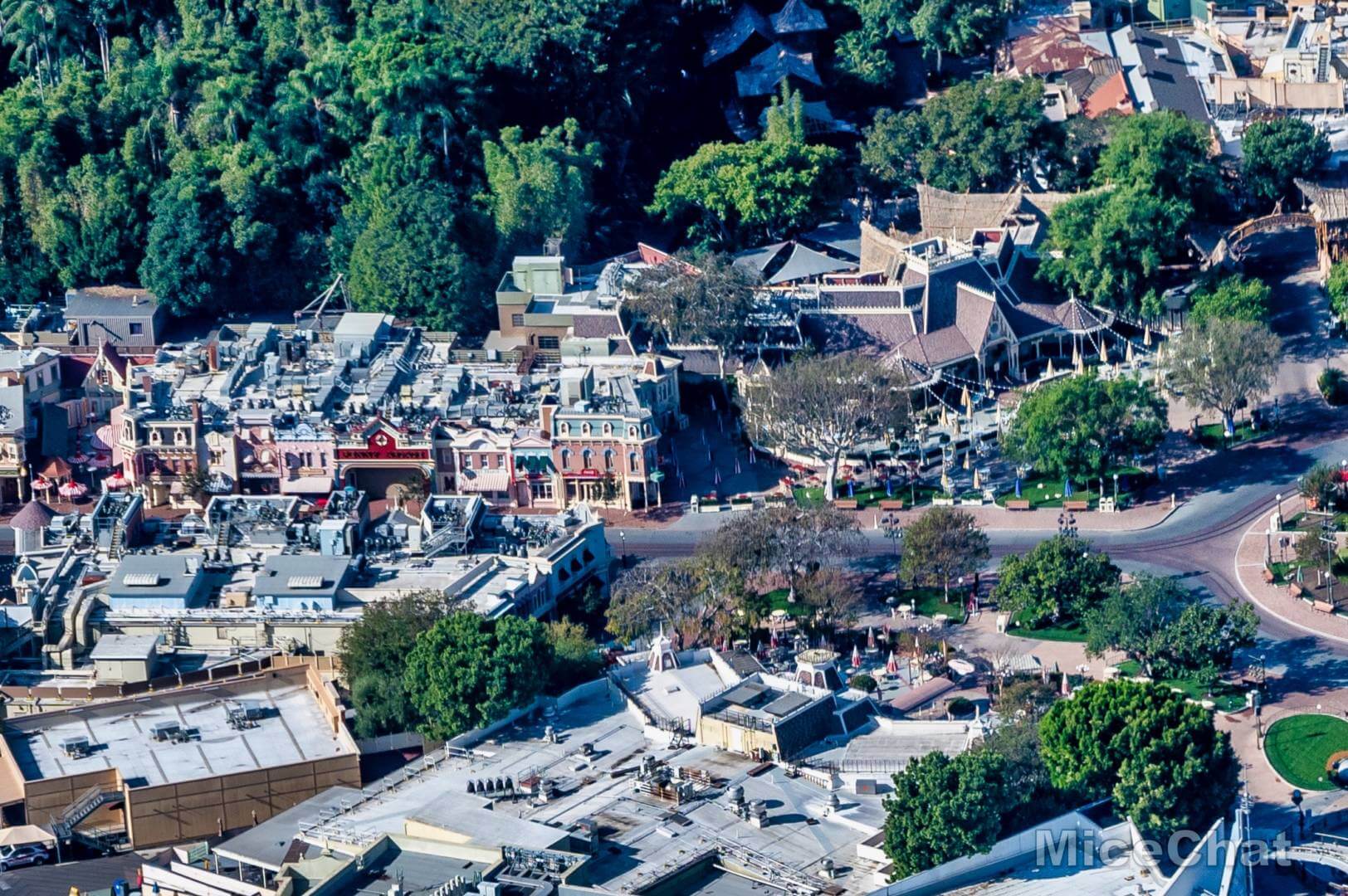 , Disneyland Update &#8211; Open and Closed as Disneyland Faces a Purple Christmas