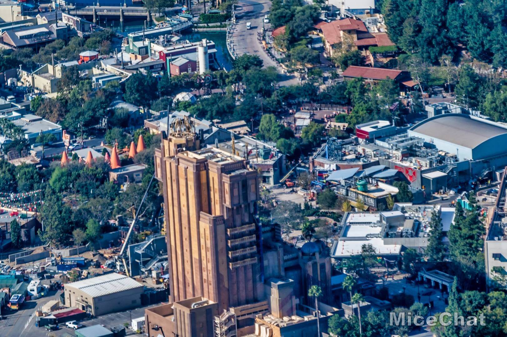 , Disneyland Update – Open and Closed as Disneyland Faces a Purple Christmas