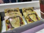Downtown Disney – David Yeh – shag necklace-micechat_sharing