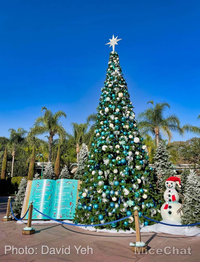 , Disneyland Update – Christmas on Ice for the Naughty and Nice