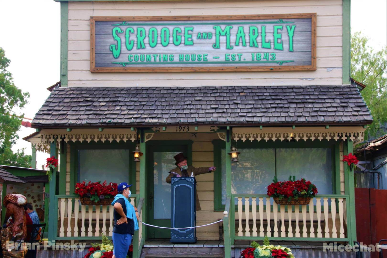 , Disneyland Update – Holiday Hopes and Humbugs