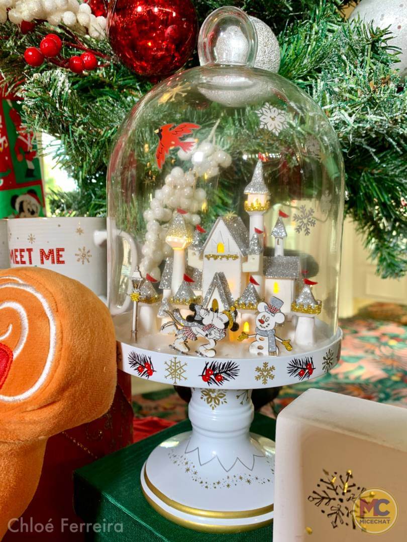 , The Holidays Arrive at Walt Disney World’s Magic Kingdom!