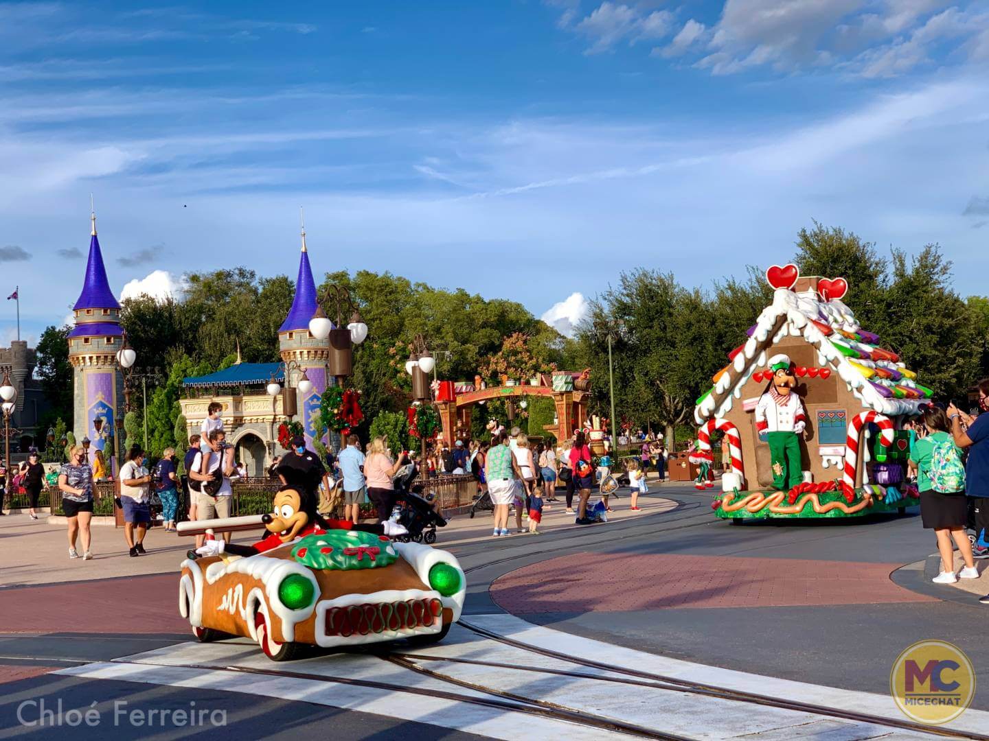 , The Holidays Arrive at Walt Disney World&#8217;s Magic Kingdom!