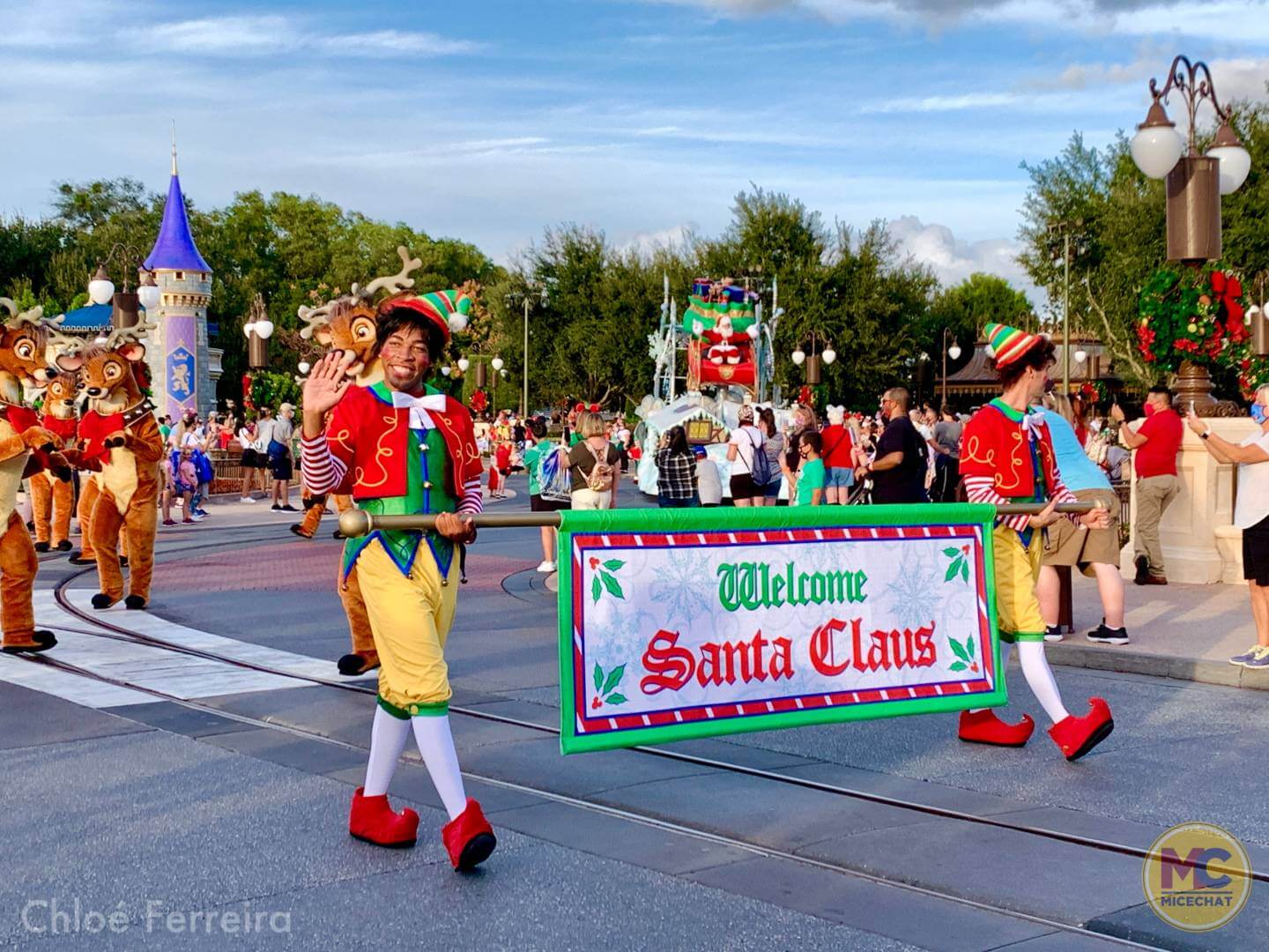 , The Holidays Arrive at Walt Disney World’s Magic Kingdom!
