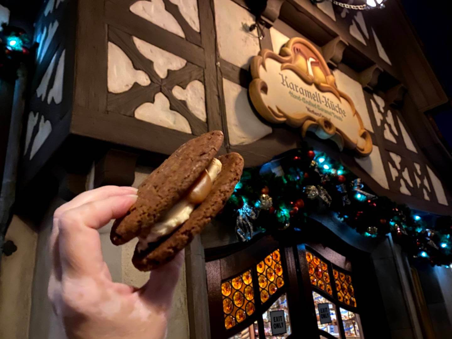 , Making Epcot’s Karamell-K&uuml;che Gingerbread Salted Caramel Buttercream Cookies at home!