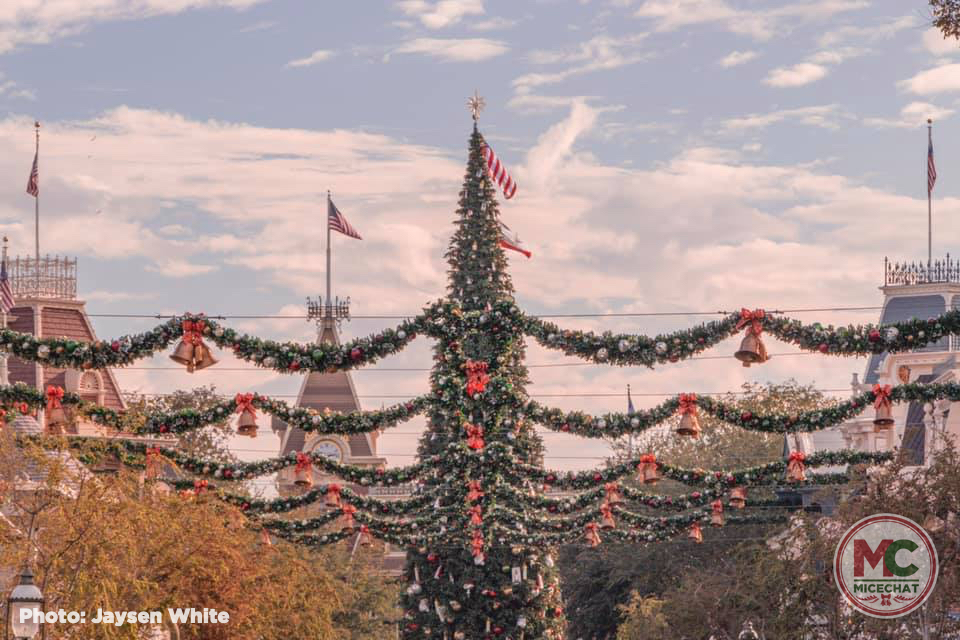 , Disneyland Update – Holiday Hopes and Humbugs
