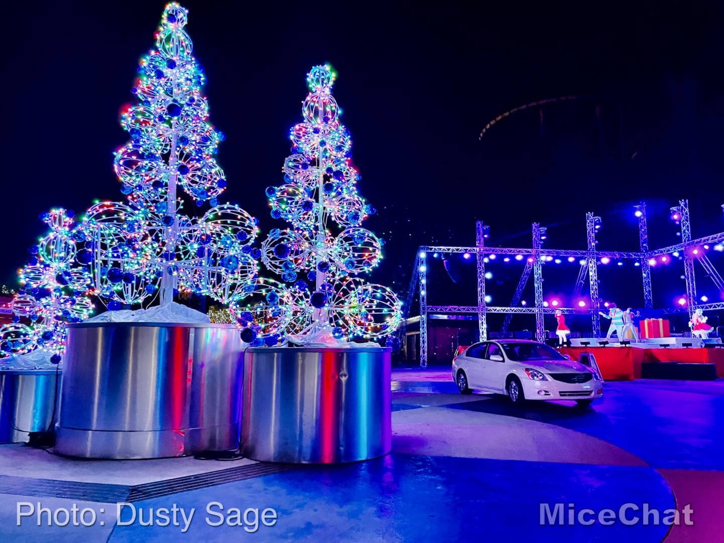 , Disneyland Update – Holiday Hopes and Humbugs