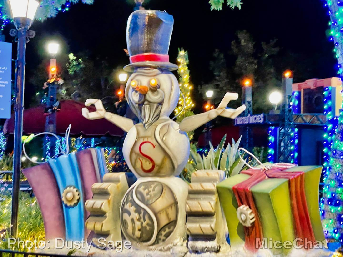 Christmas on Wheels: A Drive Through Six Flags Magic Mountain’s Holiday in the Park