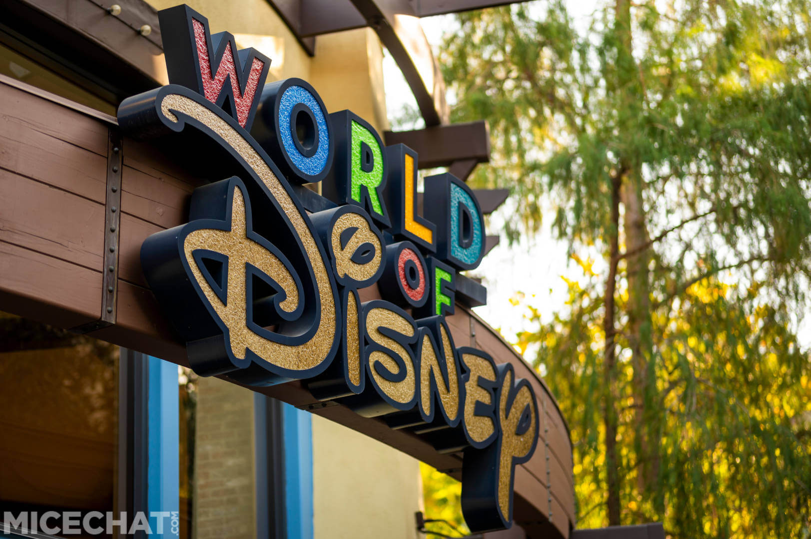 , Disneyland Update: Closure Concerns, Christmas Coming, and Park Preparations