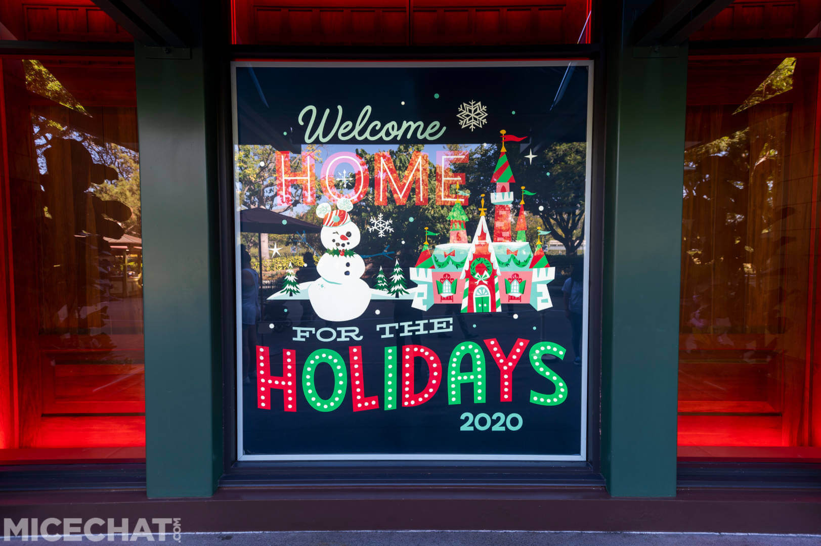 , Disneyland Update: Closure Concerns, Christmas Coming, and Park Preparations