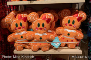 , Disney Merchandise Update: Hula for the Holidays