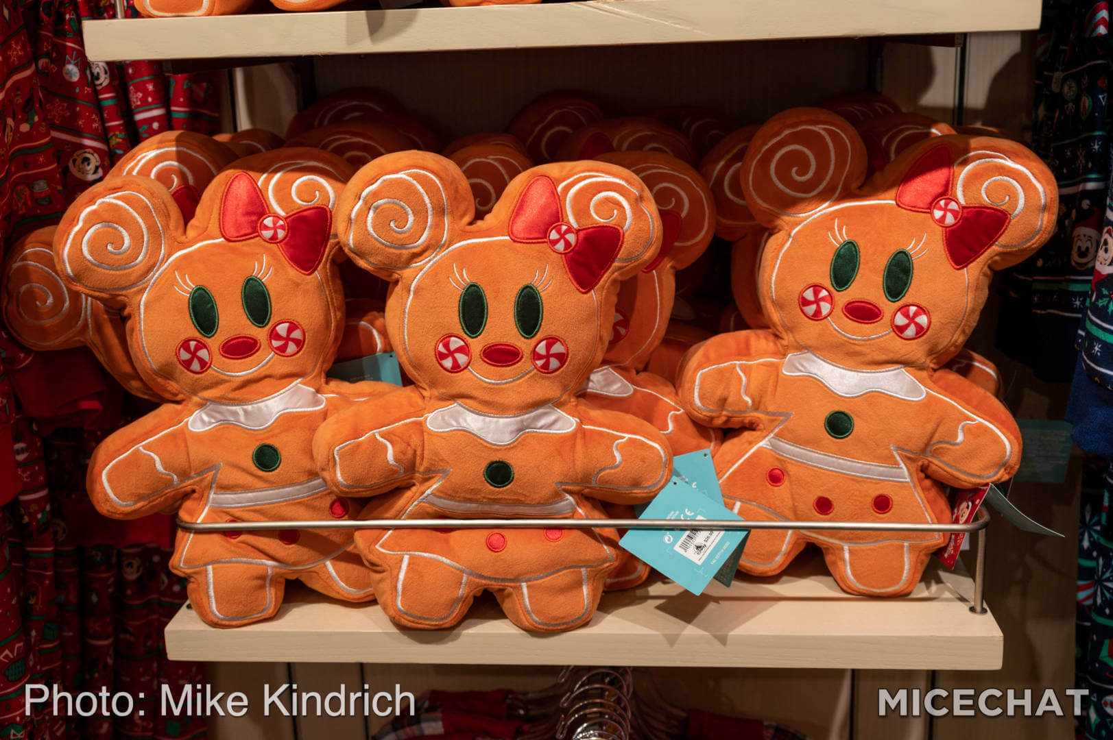 , Disney Merchandise Update: Hula for the Holidays