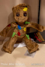 november-2020-merchandise-update-holiday-2020-shoulder-groot-plush