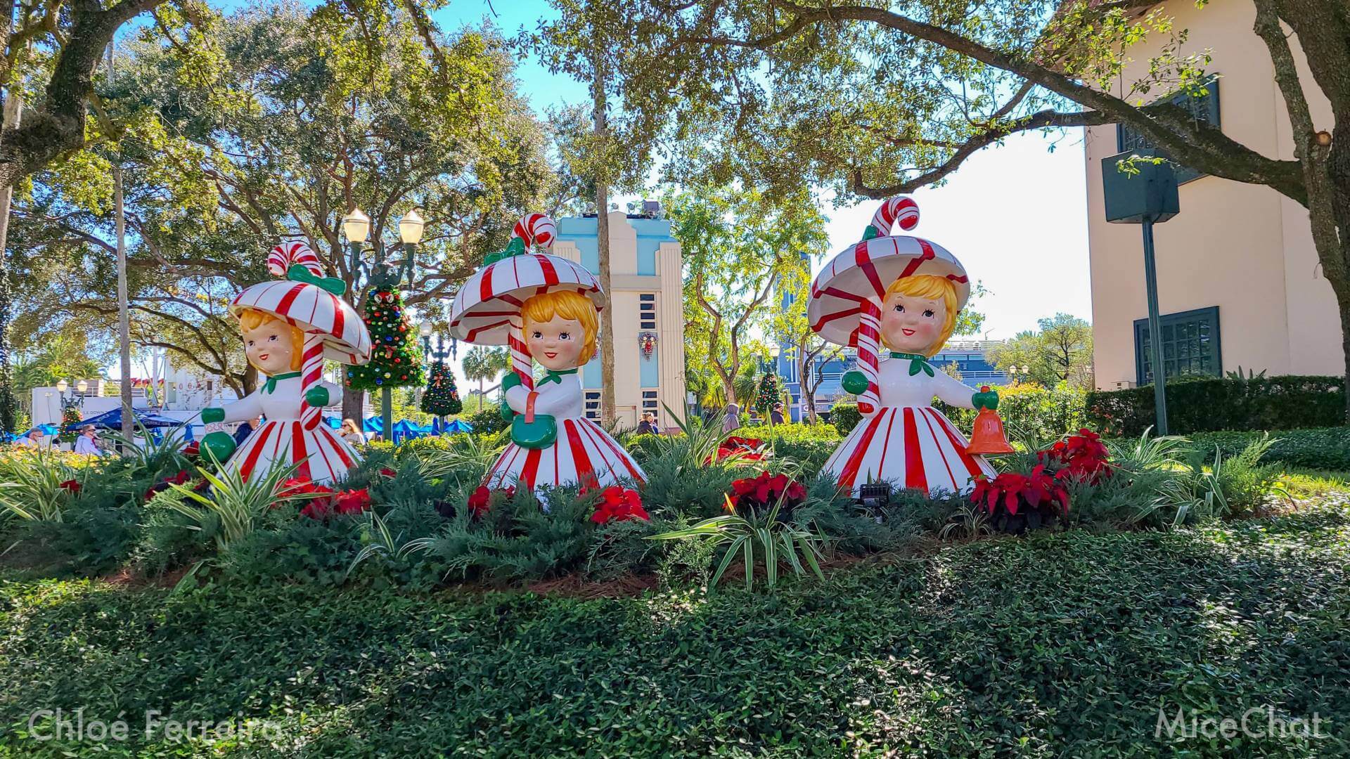 , Walt Disney World Update &#8211; Holiday Surprises &#038; Hollywood Kitsch