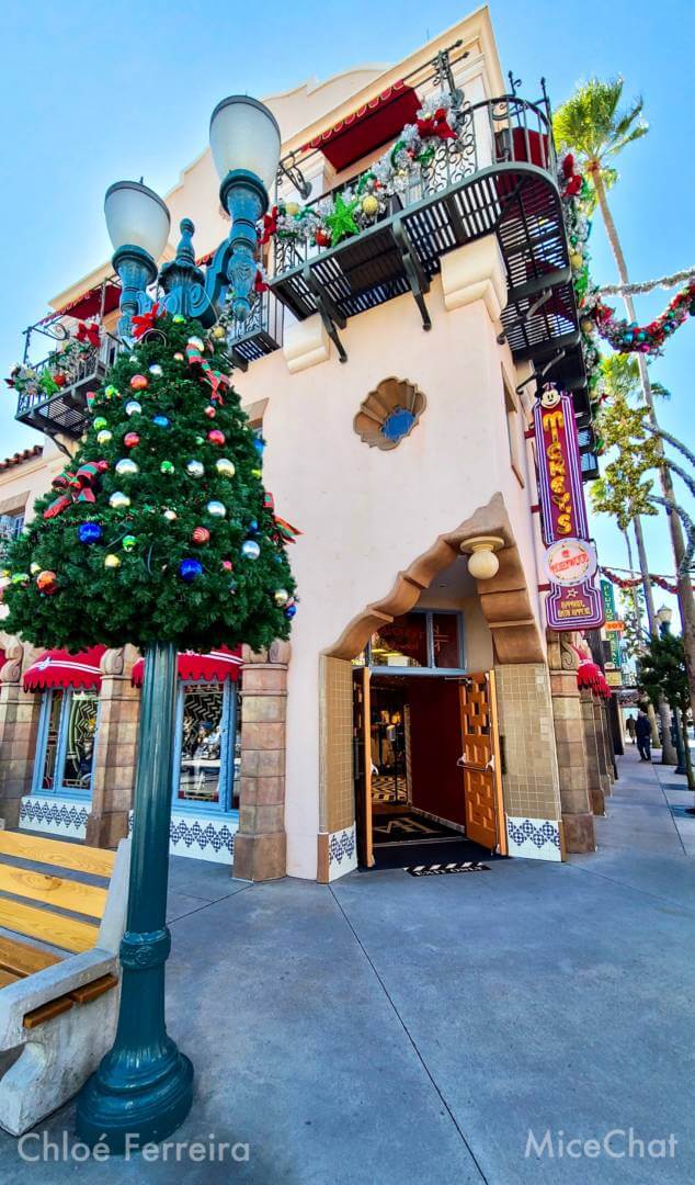 , Walt Disney World Update &#8211; Holiday Surprises &#038; Hollywood Kitsch