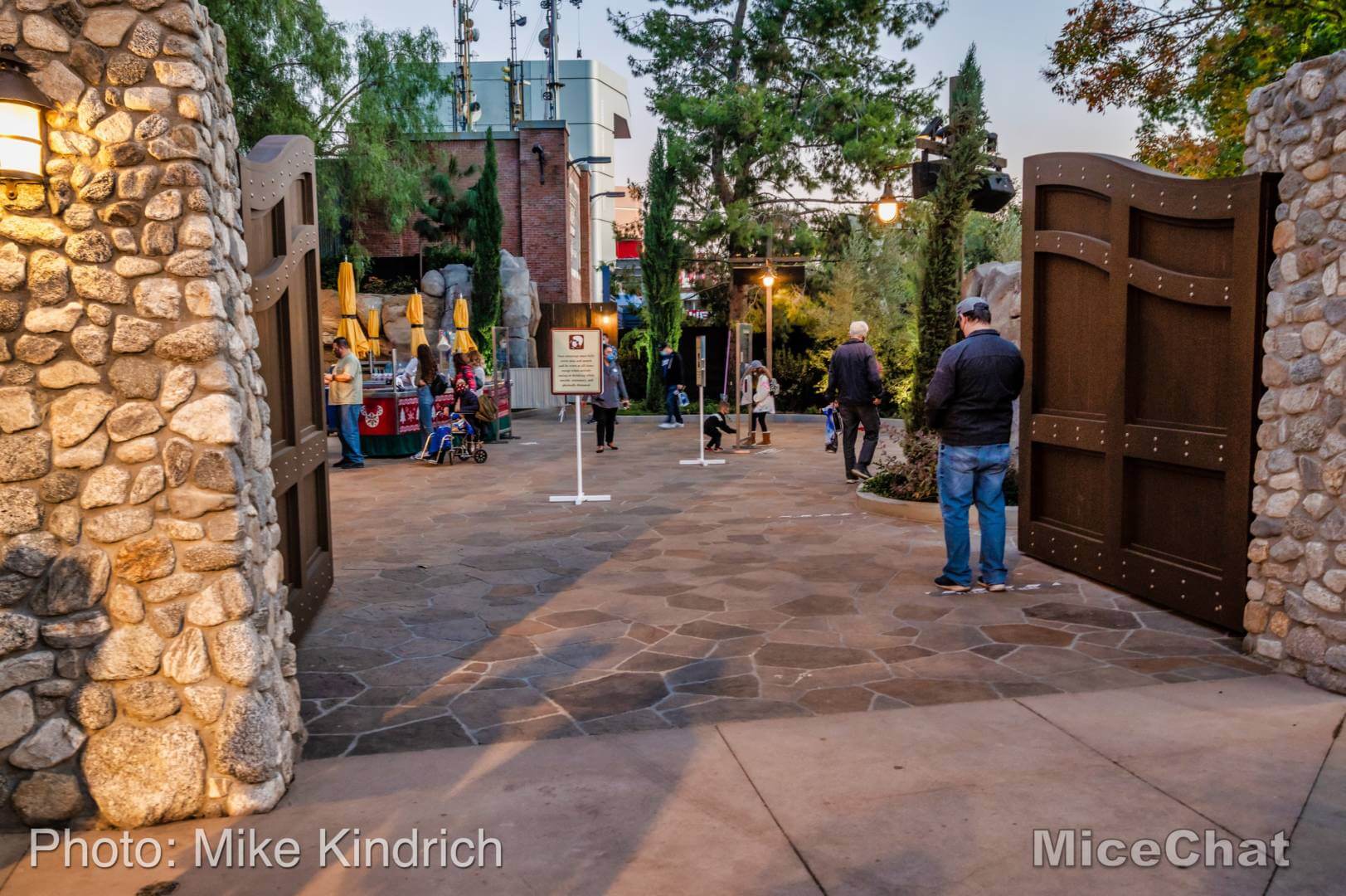 , UPDATED Disneyland News!!!  Two Steps Forward and Two Steps Back
