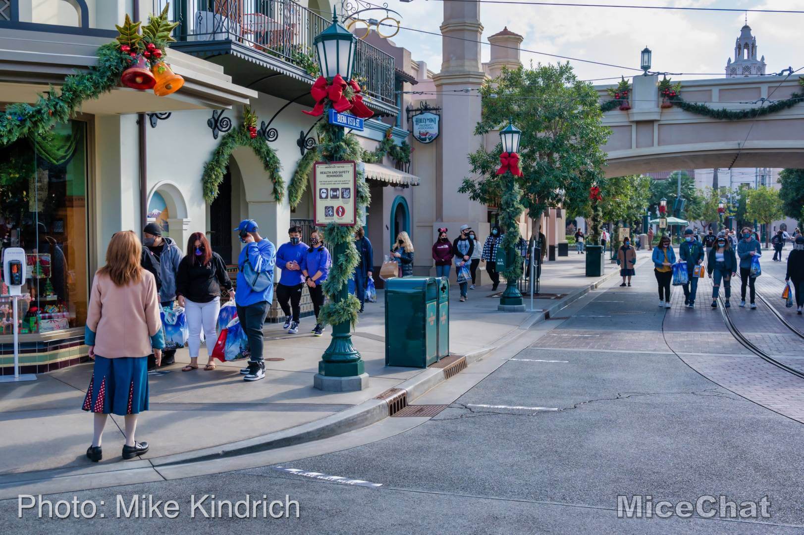 , Disneyland Resort Update – Holiday Twist and Avengers Surprise