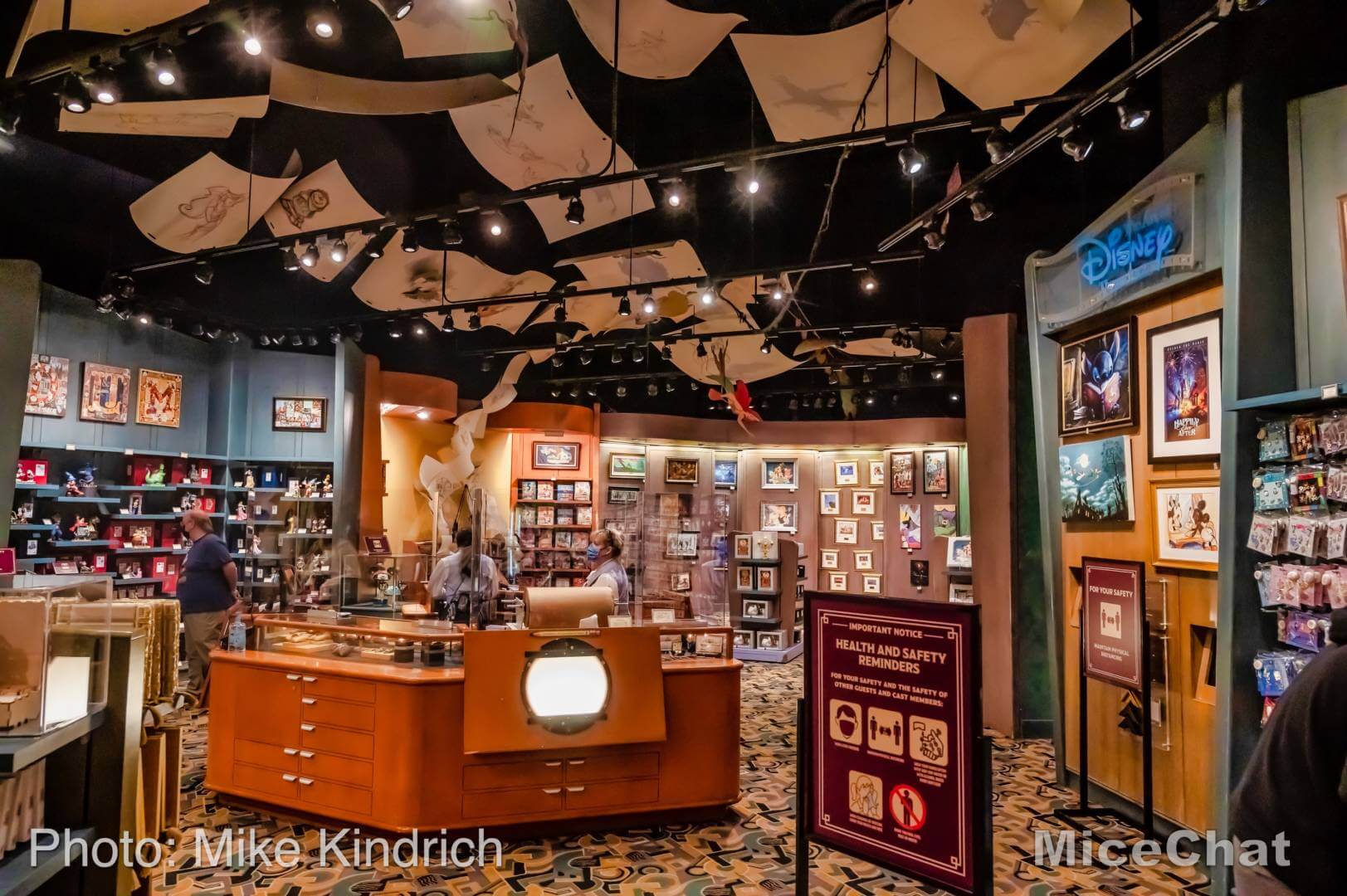 , Disneyland Resort Update – Holiday Twist and Avengers Surprise