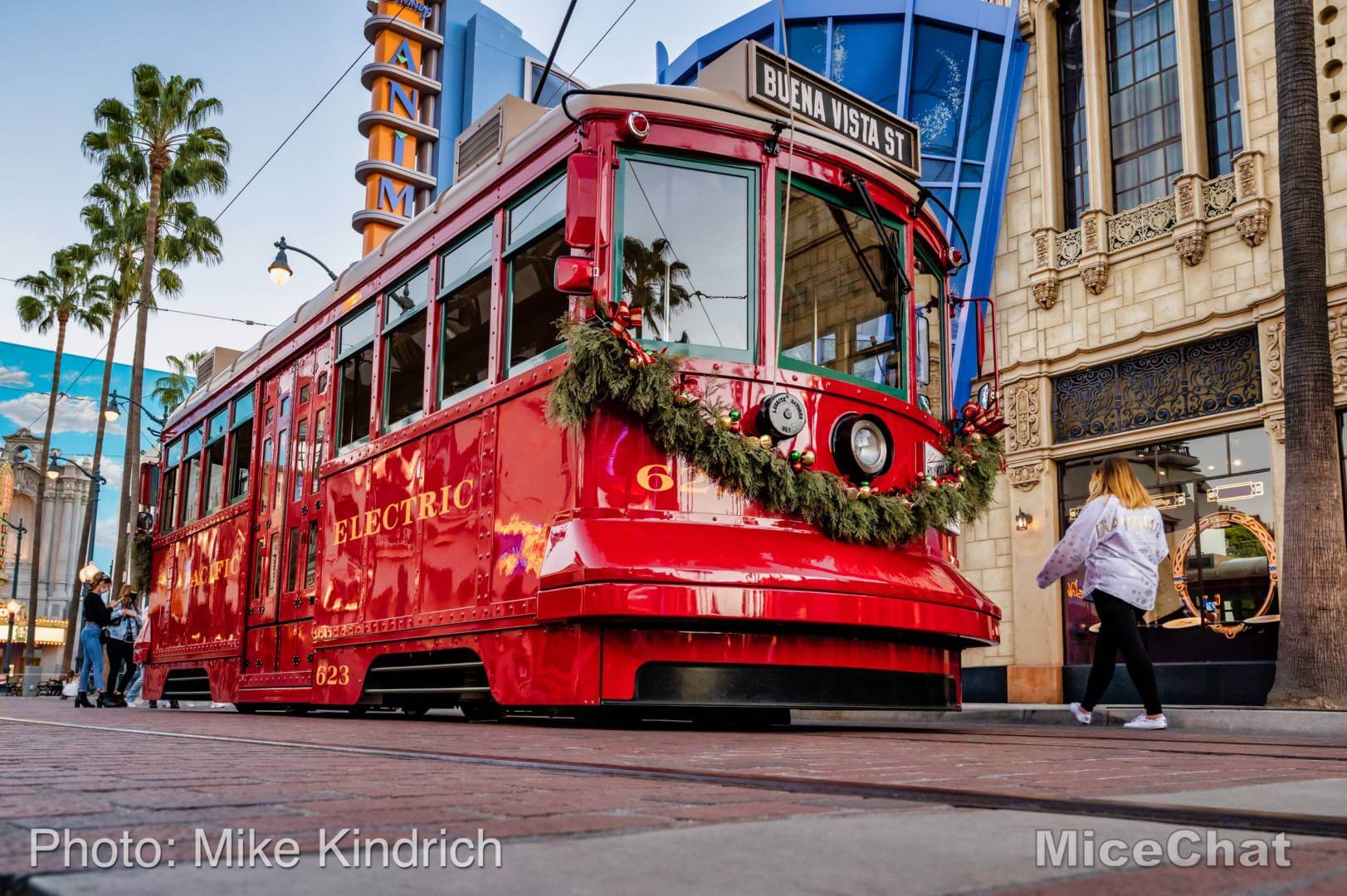 , Disneyland Resort Update – Holiday Twist and Avengers Surprise