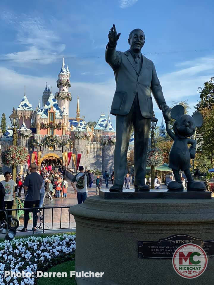 , Disneyland Resort Update – Holiday Twist and Avengers Surprise